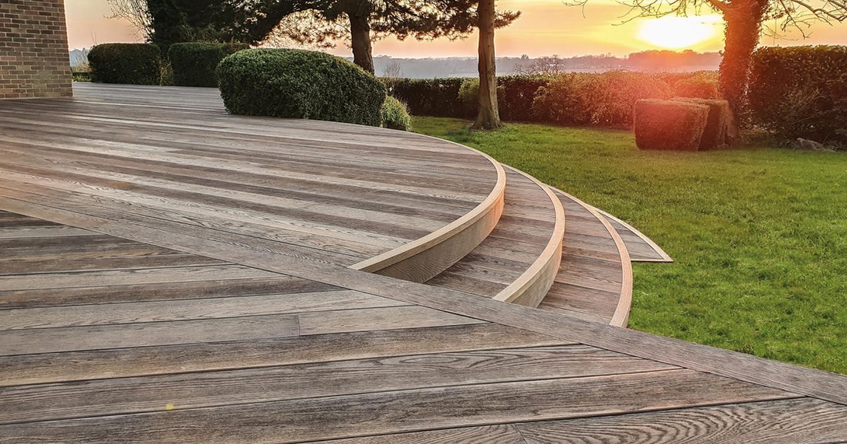 deck builders